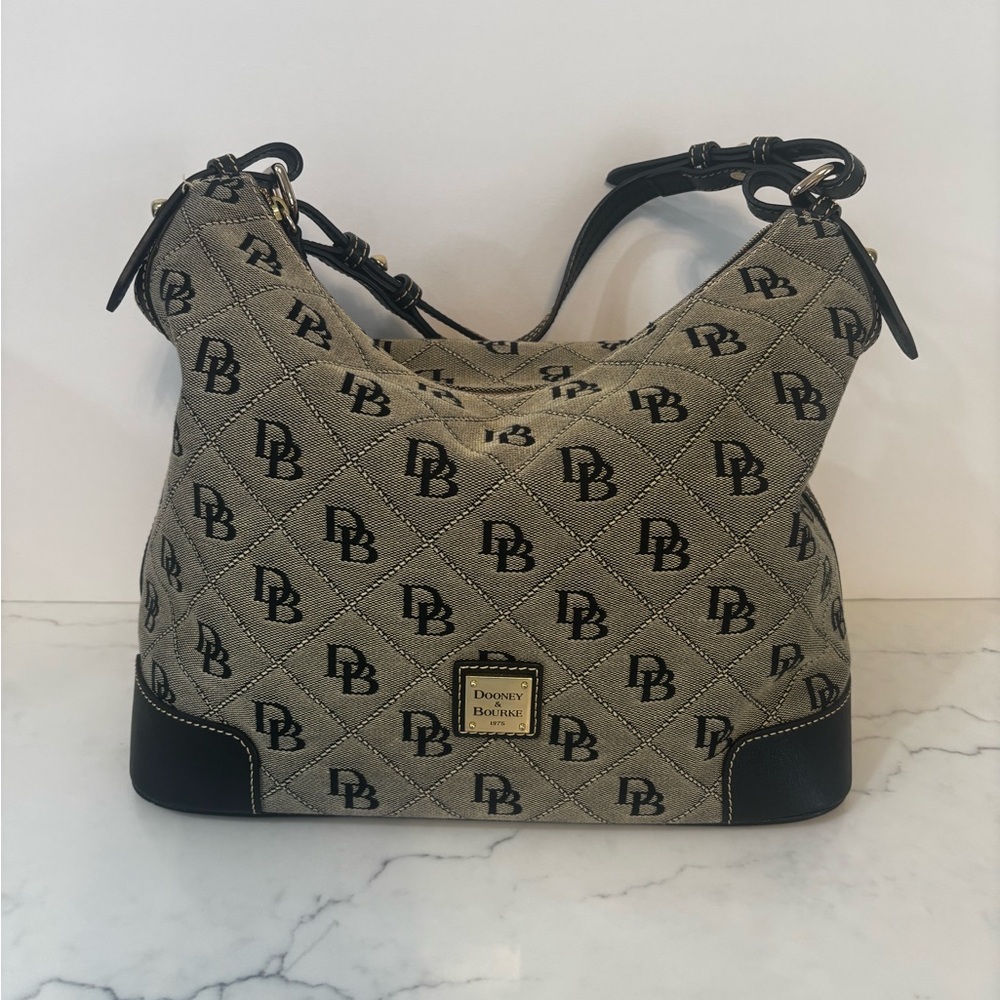 Dooney & Bourke Purse